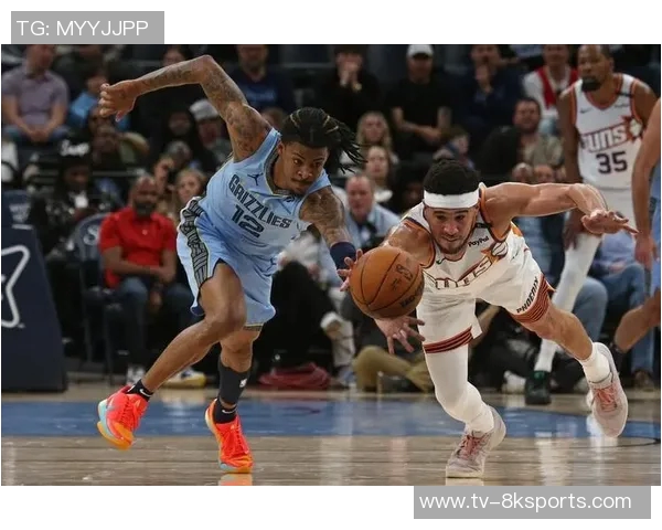 太阳队公布新赛季首发阵容布克领衔阿伦邓恩狄龙伊戈达罗齐上阵